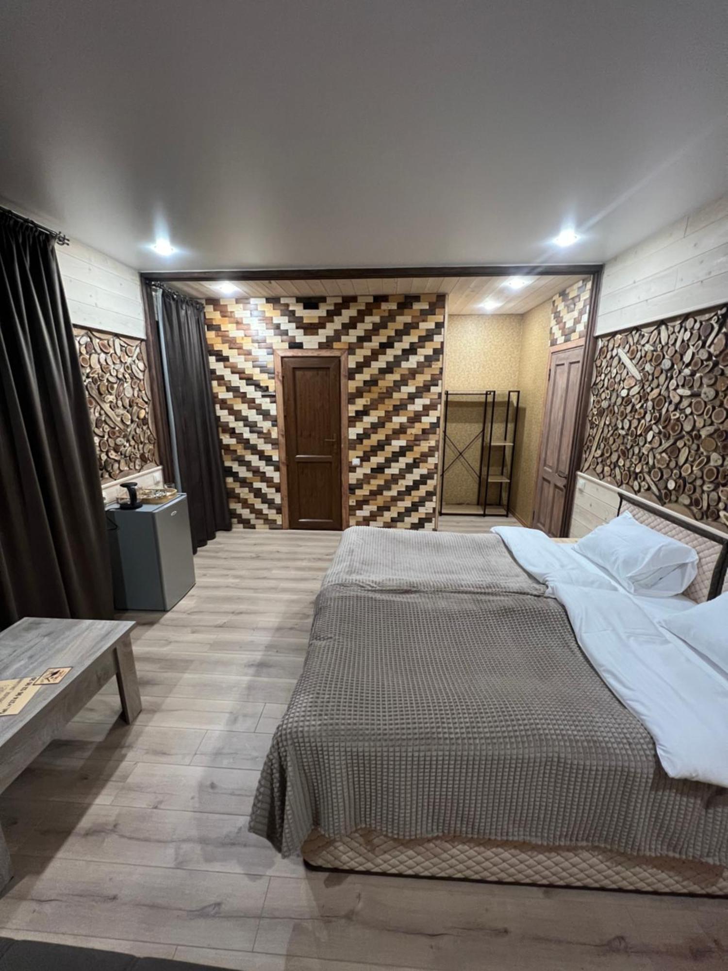 Maru House Hotel Dilidzjan Buitenkant foto