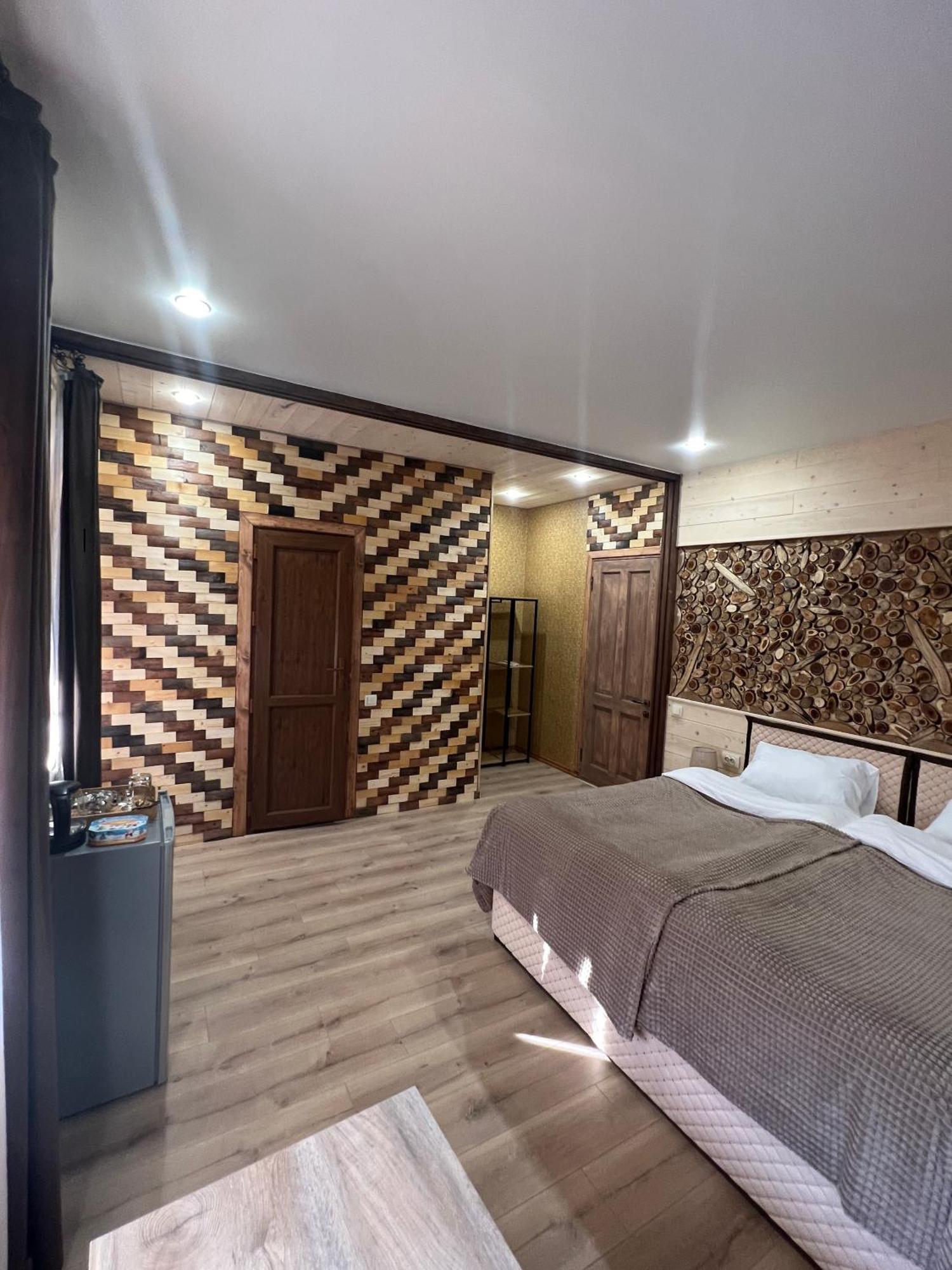 Maru House Hotel Dilidzjan Buitenkant foto